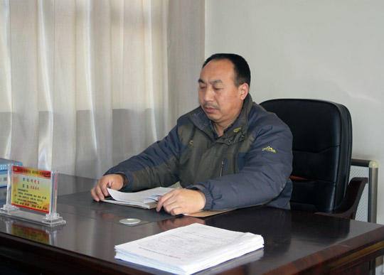 ͼΪ������ڰ칫�ҿ��ļ�