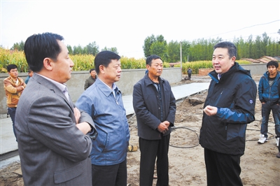 ͼΪ���ո��գ���һ������ũ�������߷õ���